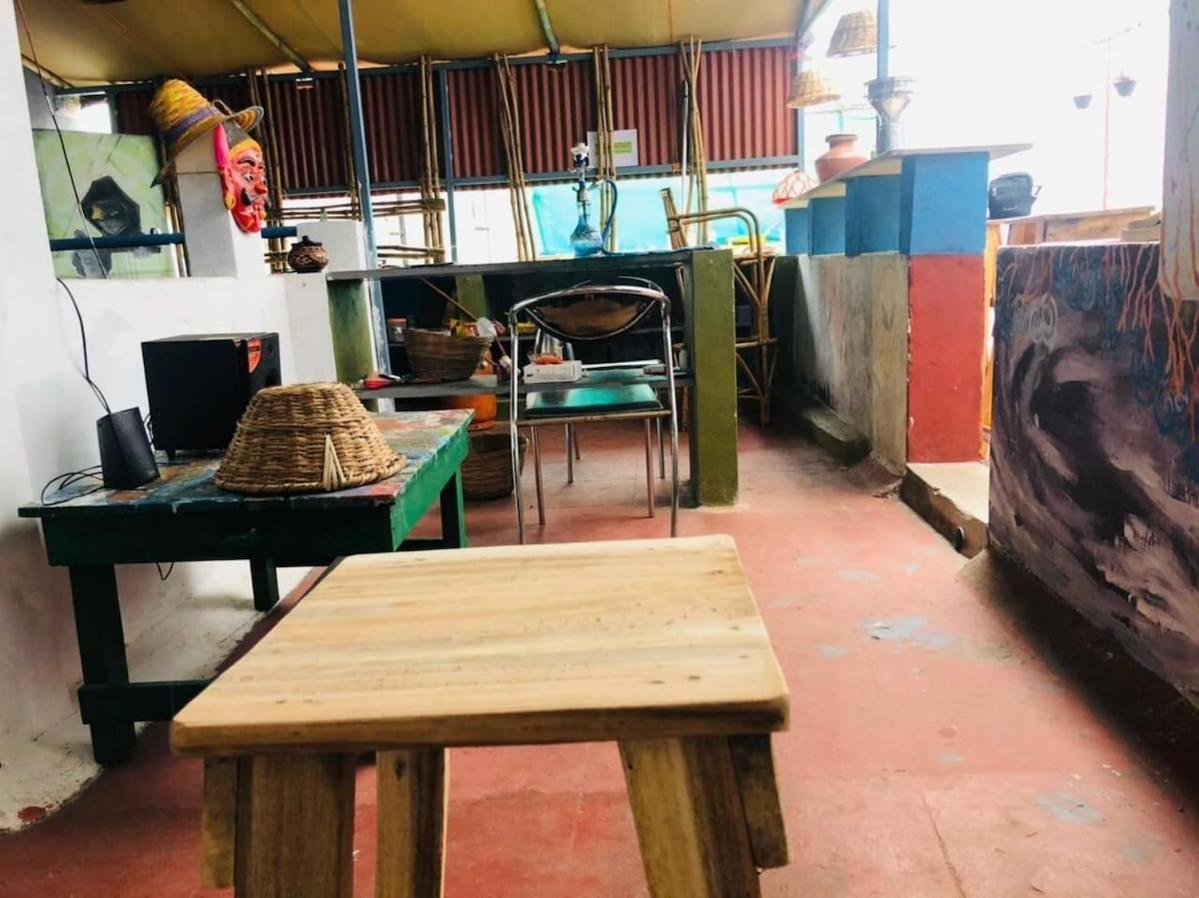 Gurukulam Hostel ポンディシェリ エクステリア 写真